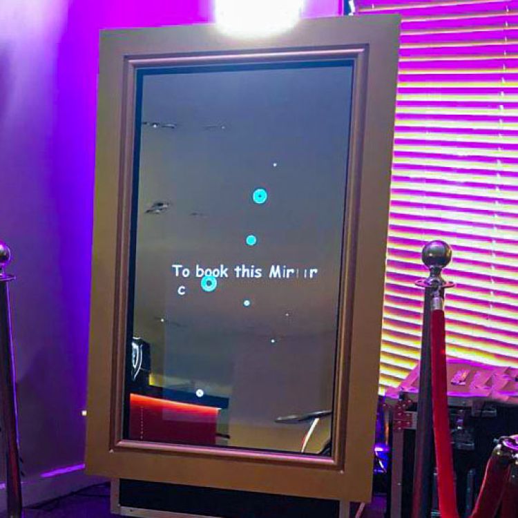 Photo Mirror